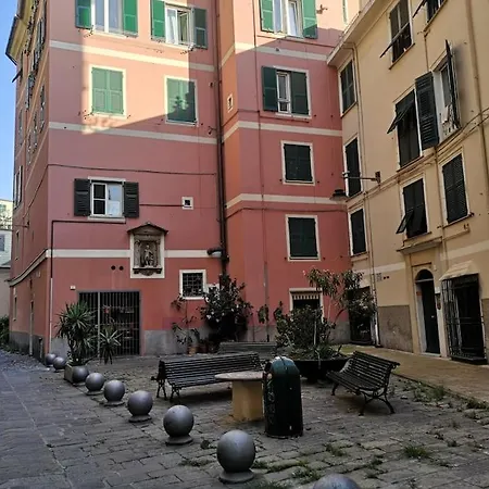 Apartment L'antro Delle Sibille Un Nido Di E Intimita Genua